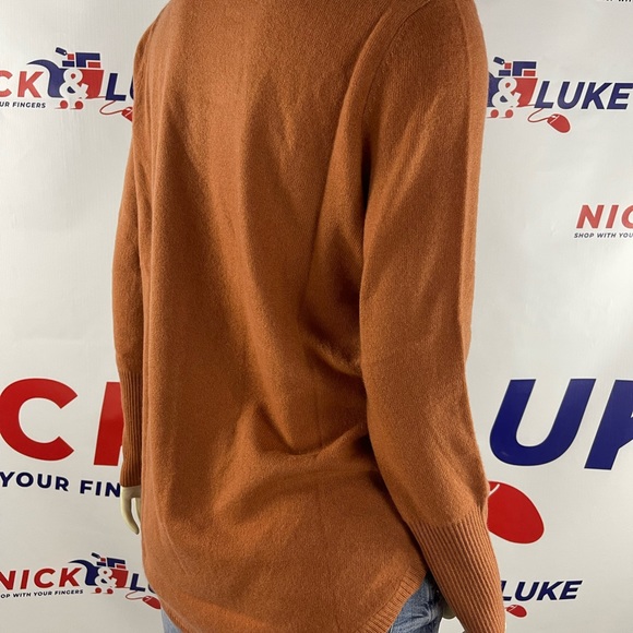 Luxurious Naadam Soft Collection Cinnamon Crewneck - Picture 3 of 5